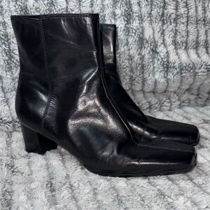Nine West boots